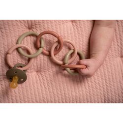 LD4960 ANILLAS ROSA LITTLE DUTCH TOC TOYS. JUGUETES PARA BEBE . Color Rosa. 
