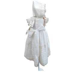 FALDÓN  MM-747 LARGO CON PUNTILLA DOREZ. ROPA PARA BEBES - BAUTIZO . TALLAS 0 Meses . 