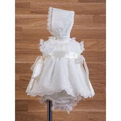 JESUSITO 13669 TUL BORDADO CON CAPOTA MIKAMAMA. ROPA PARA BEBES ,PREMAMA Y COLEGIAL - BAUTIZO . TALLAS 3 meses. 