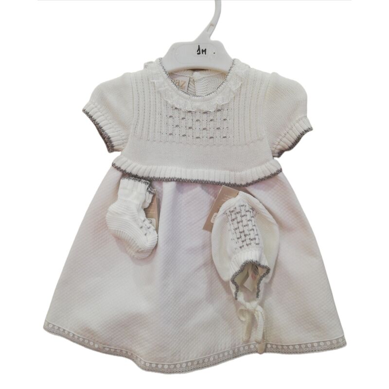 VESTIDO 011-22024  CON GORRO Y PATUCOS PAZ RODRIGUEZ. ROPA PARA BEBES - BAUTIZO . TALLAS 0 Meses . 
