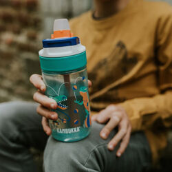 11-04047 Kambukka Lagoon 400ml Juggling Dino. PUERICULTURA Y COMPLEMENTOS PARA BEBES - COMIDA TERMOS RECIPIENTES . Color Verde. 