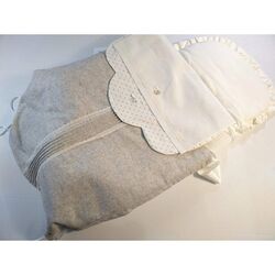 SACO COCHE 7207--LAINEGR UZTURRE. COCHECITOS-CARRICOCHES PARA BEBE SACOS Y TEXTILES DE CAPAZO SOBRE PUNTO . Color GRIS . 