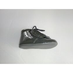 PEUCA 5332 BOTITA INGLESA CHAROL GRIS  LEON SHOES. ZAPATOS PARA BEBE - CALZADO Peuca de Niño Niña invierno ,Bota ,Botas con pelo