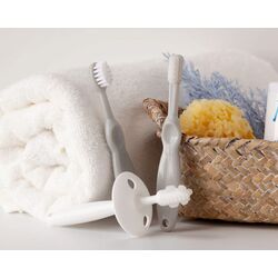 2720 Cepillo de dientes gris Kiokids. PUERICULTURA Y COMPLEMENTOS PARA BEBES - BAÑO ACCESORIOS DE . Color GRIS . 