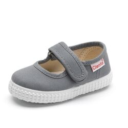 56000 LONETA MERCEDITAS VELCRO LISO  GRIS CIENTA. ZAPATOS PARA BEBE - CALZADO NIÑA ZAPATILLAS DE LONETAS . CALZADO 18. 