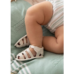 9624  Cangrejera yeso Mayoral. ZAPATOS PARA BEBE - CALZADO Peuca verano ,Sandalias . CALZADO 16. 