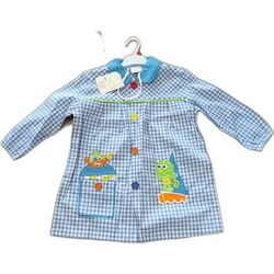 22 MANDILON BOTONES AZUL  ESTAMPADO MAR GARVEL. ROPA PARA BEBES ,PREMAMA Y COLEGIAL - COLEGIO ,MANDILONES, MOCHILAS CON BOTONES