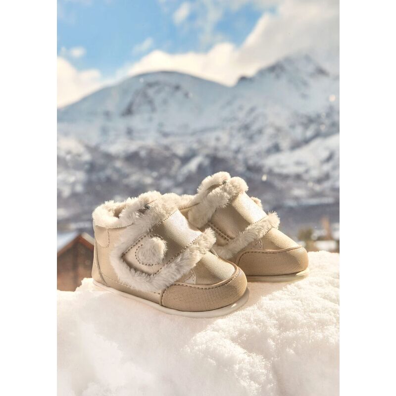 42468 BOTÍN RESPETUOSO ORO MAYORAL. ZAPATOS PARA BEBE - CALZADO Peuca de Niño Niña . CALZADO 18. 42468 BOTÍN RESPETUOSO ORO MAYORAL. ZAPATOS PARA BEBE - CALZADO Peuca de Niño Niña . CALZADO 18.