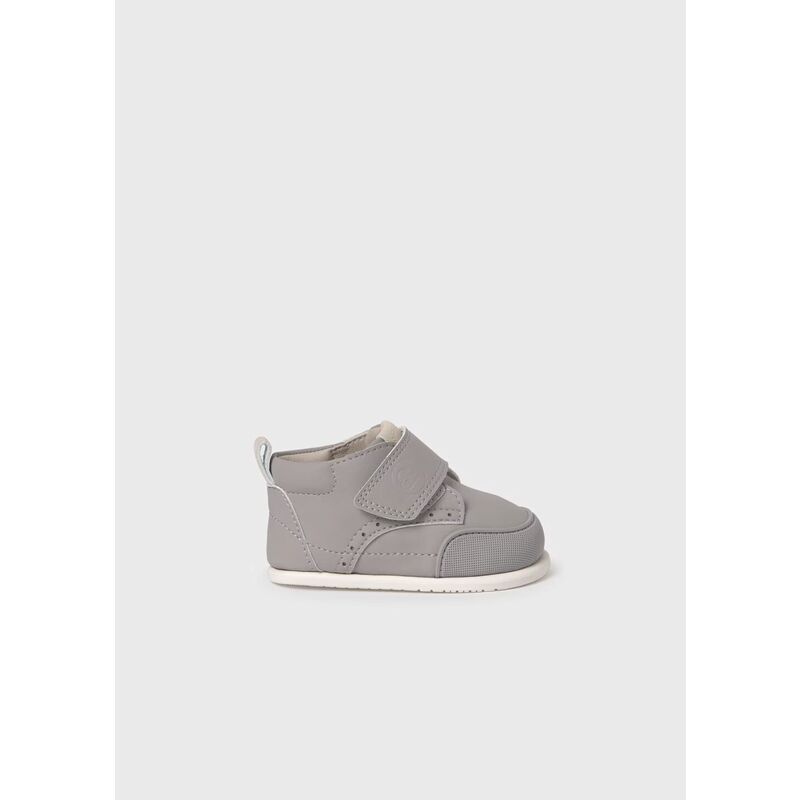 42502 BOTÍN DESERT RESPETUOSO GRIS MAYORAL. ZAPATOS PARA BEBE - CALZADO Peuca de invierno ,Bota ,Botas con pelo NIÑO NIÑA . 42502 BOTÍN DESERT RESPETUOSO GRIS MAYORAL. ZAPATOS PARA BEBE - CALZADO Peuca de invierno ,Bota ,Botas con pelo NIÑO NIÑA .