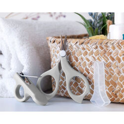 5507  SET MANICURA GRIS KIOKIDS. PUERICULTURA Y COMPLEMENTOS PARA BEBES - BAÑO ACCESORIOS DE . Color GRIS . 