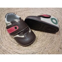 PEUCA PRESUELA 9685  MARRON LEON SHOES. ZAPATOS PARA BEBE - CALZADO Peucas Deportivas OUTLET . CALZADO 18. 