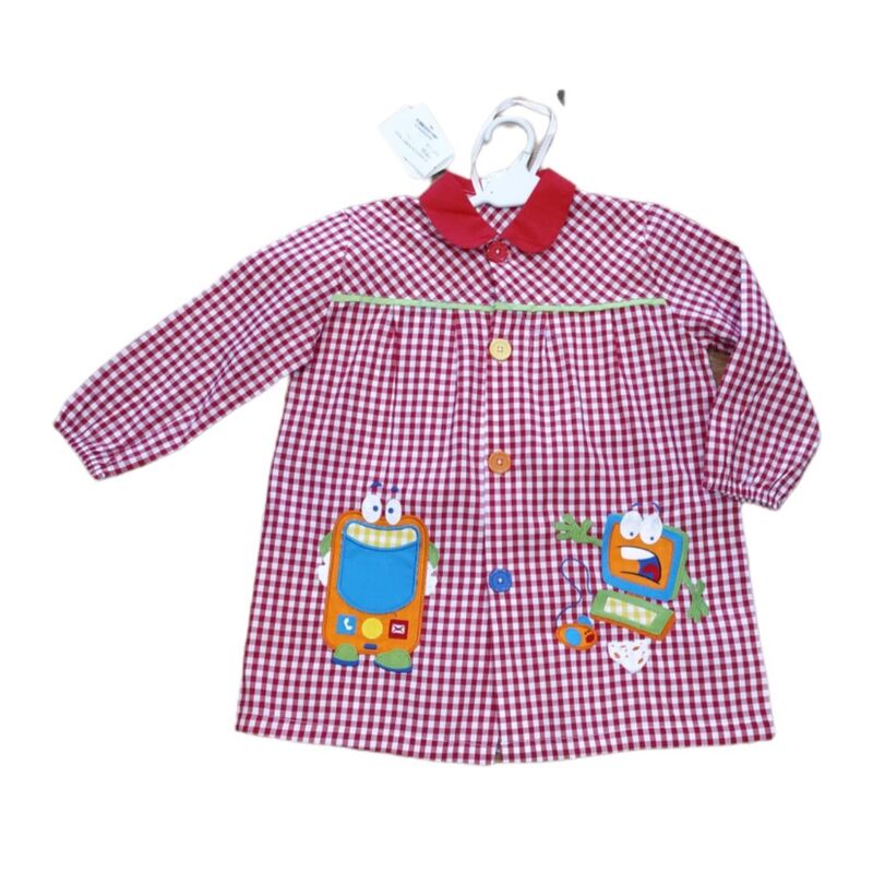 81 MANDILÓN ROBOT ROJO GARVEL. ROPA PARA BEBES ,PREMAMA Y COLEGIAL - COLEGIO ,MANDILONES, MOCHILAS CON BOTONES . TALLAS 5 años. 