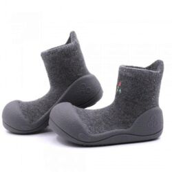ATTIPAS BASIC CHARCOAL GREY JOYKIDS. ZAPATOS PARA BEBE - CALZADO NIÑO NIÑA CHANCLAS Y CANGREJERAS ZAPATILLAS DE LONETAS .