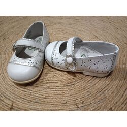2211 ZAPATO NACAR GIOVI. ZAPATOS PARA BEBE - CALZADO NIÑA . CALZADO 18. 