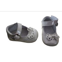 A2209 PEUCA DE CHAROL CON LAZO EN BEIGE PANYNO. ZAPATOS PARA BEBE - CALZADO Peuca de Niña Bautizo OUTLET . CALZADO 16. 