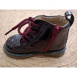 Bota B2741 charol arrugado Burdeos panyno. ZAPATOS PARA BEBE - CALZADO NIÑO NIÑA Botas OUTLET . CALZADO 19. 