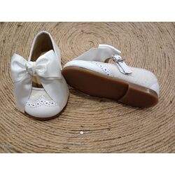 ZAPATO B2406 MERCEDES NIÑA CHAROL BLANCO  PANYNO. ZAPATOS PARA BEBE - CALZADO NIÑA . CALZADO 18. 