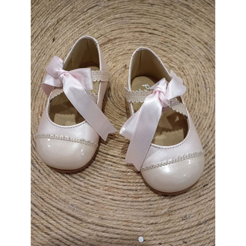 Zapatos charol metal B2602 Panyno. ZAPATOS PARA BEBE - CALZADO OUTLET NIÑA . CALZADO 18. Zapatos charol metal B2602 Panyno. ZAPATOS PARA BEBE - CALZADO OUTLET NIÑA . CALZADO 18.