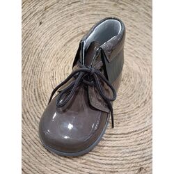 2370 Zapato Bota charol Altamira Viseu giovi. ZAPATOS PARA BEBE - CALZADO NIÑO OUTLET NIÑA . CALZADO 21. 
