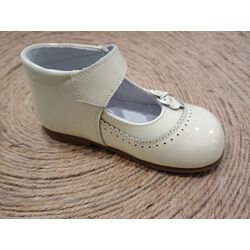 2449 ZAPATO BOTA ABIERTO CHAROL BEIG GIOVI. ZAPATOS PARA BEBE - CALZADO NIÑA OUTLET . CALZADO 21. 