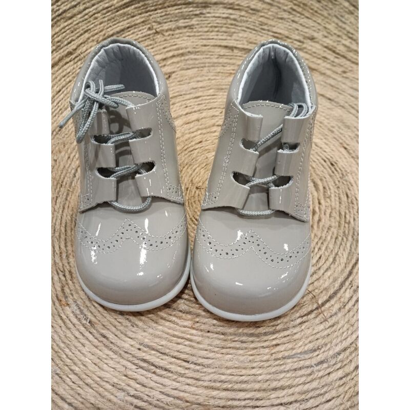1038 ZAPATO BOTA INGLES CHAROL GRIS GIOVI. OUTLET ZAPATOS PARA BEBE - CALZADO NIÑA NIÑO Botas ROPA BEBES ,PREMAMA Y COLEGIAL DE