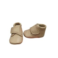 855 Zapato peuca napa arena con cierre de velcro  Giovi. ZAPATOS PARA BEBE - CALZADO Peuca de Niño invierno ,Bota ,Botas con