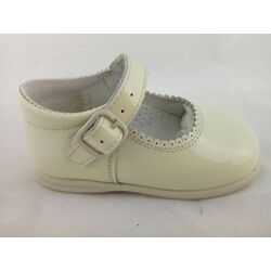 Zapato charol beige 813 Giovi. OUTLET ZAPATOS PARA BEBE - CALZADO NIÑA . CALZADO 19. 