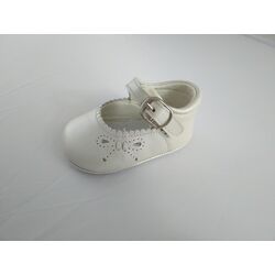 PEUCA 2419 NACAR SALINAS PICADO Y HEBILLA   GIOVI. ZAPATOS PARA BEBE - CALZADO Peuca de Niña Bautizo verano ,Sandalias OUTLET .