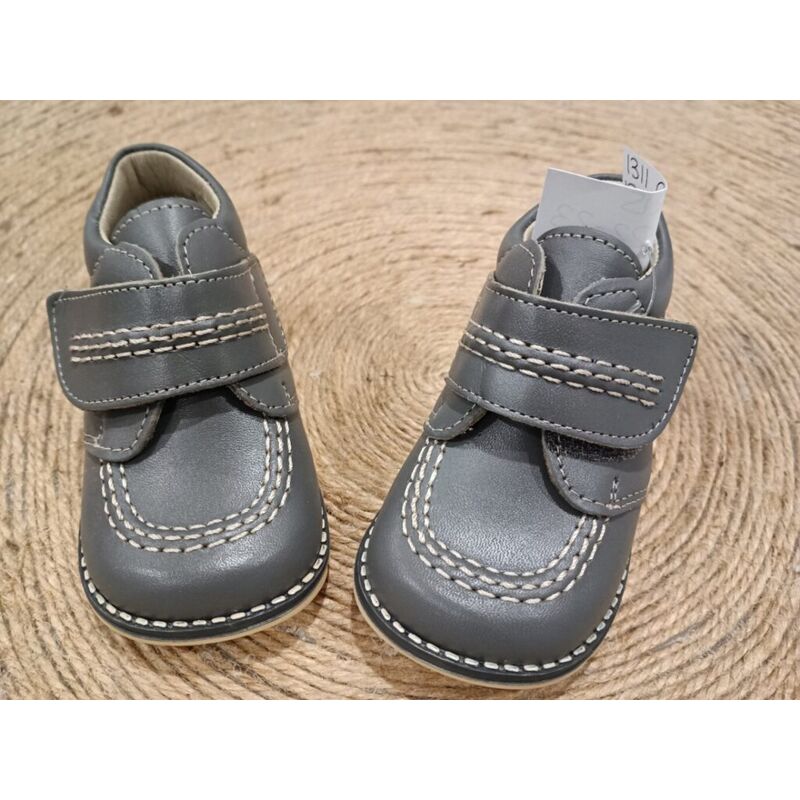 1311 ZAPATO KIKER NAPA  KIO GIOVI. ZAPATOS PARA BEBE - CALZADO NIÑA Botas NIÑO OUTLET . CALZADO 25. Color GRIS . 
