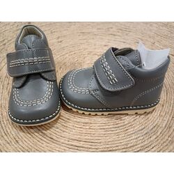 1311 ZAPATO KIKER NAPA  KIO GIOVI. ZAPATOS PARA BEBE - CALZADO NIÑA Botas NIÑO OUTLET . CALZADO 25. Color GRIS . 