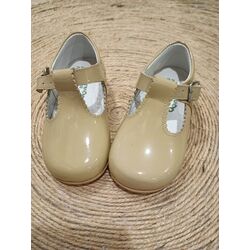 813 ZAPATO NIÑA CHAROL GRIS PERLA GIOVI. ZAPATOS PARA BEBE - CALZADO NIÑA . CALZADO 22. 