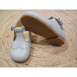 B1804 ZAPATO PEPITO PIEL NAPA PANYNO. ZAPATOS PARA BEBE - CALZADO NIÑO . CALZADO 18. Color GRIS . 