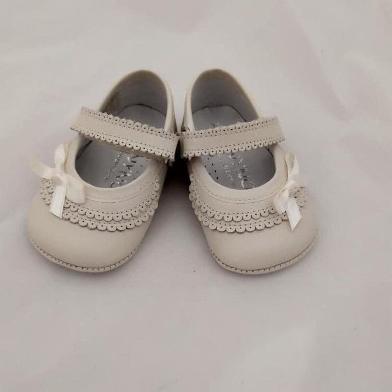 A2802 ZAPATO NACARADO PORCELANA PANYNO. ZAPATOS PARA BEBE - CALZADO Peuca de Niña OUTLET . CALZADO 17. A2802 ZAPATO NACARADO PORCELANA PANYNO. ZAPATOS PARA BEBE - CALZADO Peuca de Niña OUTLET . CALZADO 17.