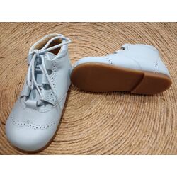 B1933 ZAPATO BOTA INGLESA NAPA CELESTE Y SUELA ARENA  PANYNO. ZAPATOS PARA BEBE - CALZADO NIÑA Botas NIÑO OUTLET . CALZADO 21. 
