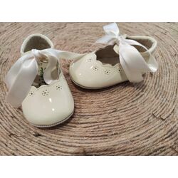 PEUCA 2480 DE CHAROL  BEIGE GIOVI. ZAPATOS PARA BEBE - CALZADO Peuca de Niña Bautizo invierno ,Bota ,Botas con pelo OUTLET .
