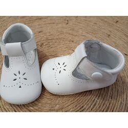 Peuca A2218 Nappa blanco Panyno. ZAPATOS PARA BEBE - CALZADO Peuca de Niño Niña Bautizo OUTLET . CALZADO 17. 