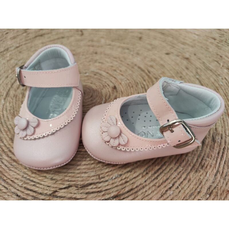 Peuca Mercedes A2305 nacarado Rosa Panyno. ZAPATOS PARA BEBE - CALZADO OUTLET . CALZADO 16. Peuca Mercedes A2305 nacarado Rosa Panyno. ZAPATOS PARA BEBE - CALZADO OUTLET . CALZADO 16.