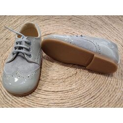 ZAPATO B2122 CHAROL GRIS CLARO PANYNO. OUTLET - ROPA ZAPATOS PARA BEBE CALZADO NIÑO NIÑA . CALZADO 21. 