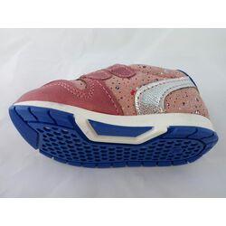 2473 PLAYERO ROSA DE VELCRO  GIOVI. ZAPATOS PARA BEBE - CALZADO NIÑA . CALZADO 23. 