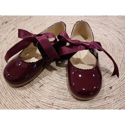 ZAPATO B2104 CHAROL CON LAZO BURDEOS PANYNO. ZAPATOS PARA BEBE - CALZADO NIÑA OUTLET NIÑO . CALZADO 25. 