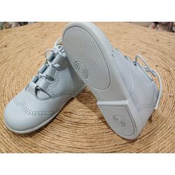 B1933 ZAPATO BOTA INGLESA NAPA CELESTE Y SUELA ARENA  PANYNO. ZAPATOS PARA BEBE - CALZADO NIÑA Botas NIÑO OUTLET . CALZADO 21. 