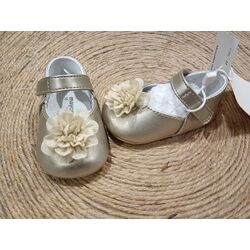 9902 Merceditas ceremonia mayoral. ROPA PARA BEBES ,PREMAMA Y COLEGIAL - DE 0 5 AÑOS INFANTIL VERANO . CALZADO 15 16. 
