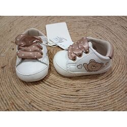 9905 Deportivas mayoral. ROPA PARA BEBES ,PREMAMA Y COLEGIAL - DE 0 5 AÑOS INFANTIL VERANO . CALZADO 15. 
