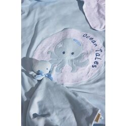 25563 Set bebé manta y doudou Ocean Tales azul YSABEL MORA. COCHECITOS-CARRICOCHES PARA BEBE SACOS Y TEXTILES CHALES MANTAS .