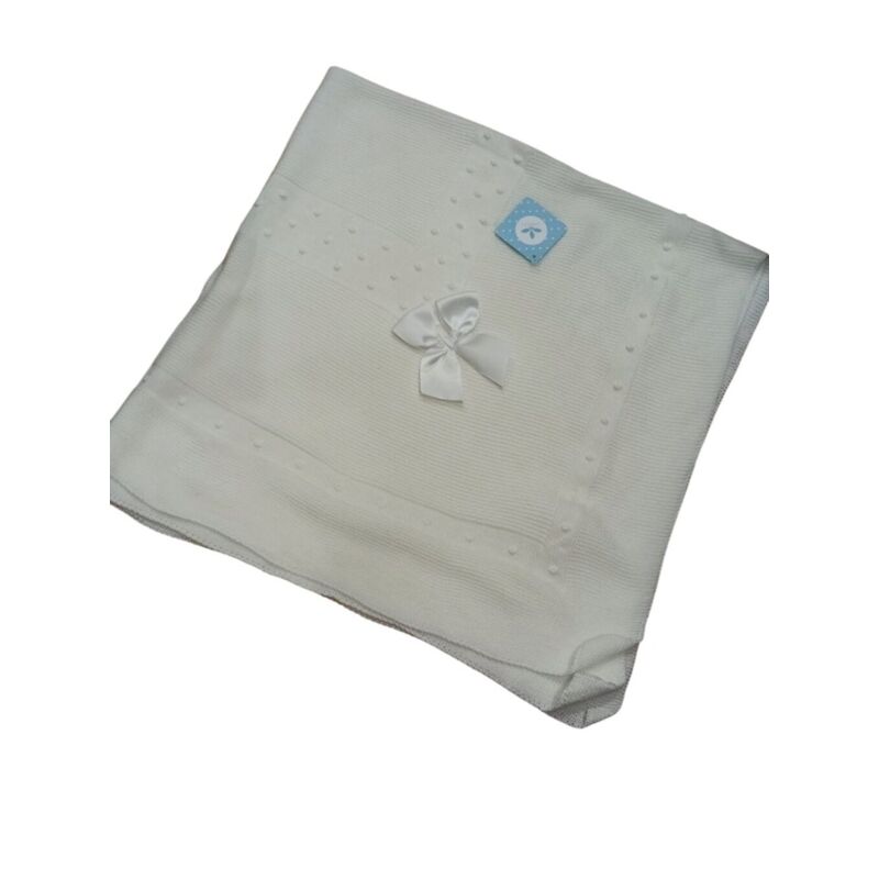 25AM 706 Toquilla  modelo Dunia Sardón. COCHECITOS-CARRICOCHES PARA BEBE SACOS Y TEXTILES CHALES MANTAS . Color Blanco. 