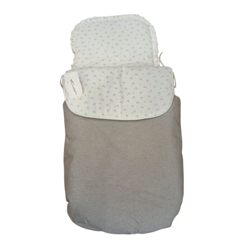 SACO DE COCHE CON COLCHA ERIZOS RAPACINOS. COCHECITOS-CARRICOCHES PARA BEBE SACOS Y TEXTILES DE CAPAZO SOBRE PUNTO . Color GRIS