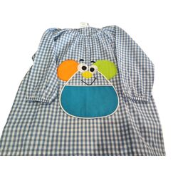26 MANDILON DE GOMA AZUL  RATON GARVEL. ROPA PARA BEBES ,PREMAMA Y COLEGIAL - COLEGIO ,MANDILONES, MOCHILAS MANDILÓN CON GOMA .