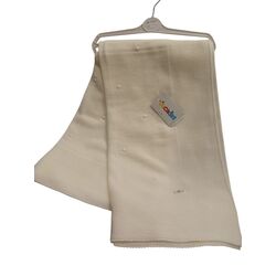 MT9052 Manta Bebé Mis Cucadas. COCHECITOS-CARRICOCHES PARA BEBE SACOS Y TEXTILES CHALES MANTAS ACCESORIOS DE . Color CRUDO. 