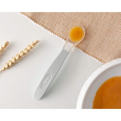 3814 CUCHARA SILICONA GRIS KIOKIDS. PUERICULTURA Y COMPLEMENTOS PARA BEBES - COMIDA VAJILLAS CUBIERTOS . Color GRIS . 