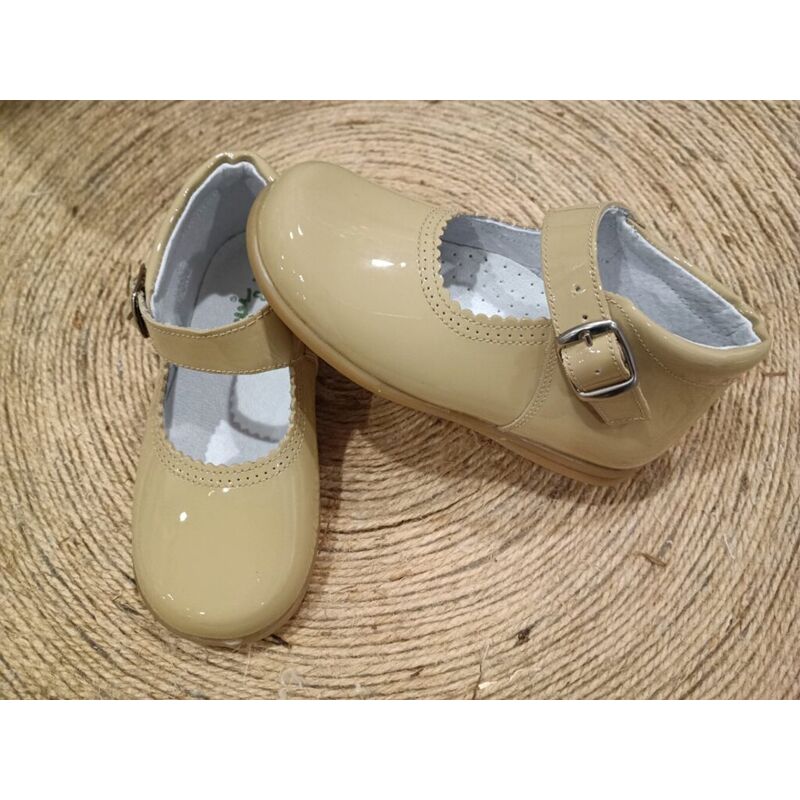 ZAPATO NIÑA CHAROL 765 GIOVI. ZAPATOS PARA BEBE - CALZADO NIÑA OUTLET . CALZADO 24. 